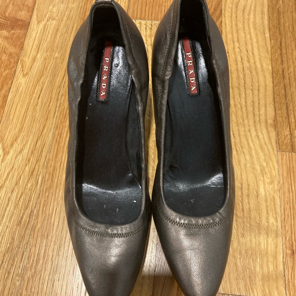 Prada womens metallic pumps
